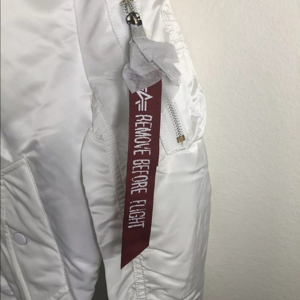 Alpha Industries MA-1 Slim Fit Bomber Jacket NWT White - X-Small XS Reversible - Picture 5 of 13